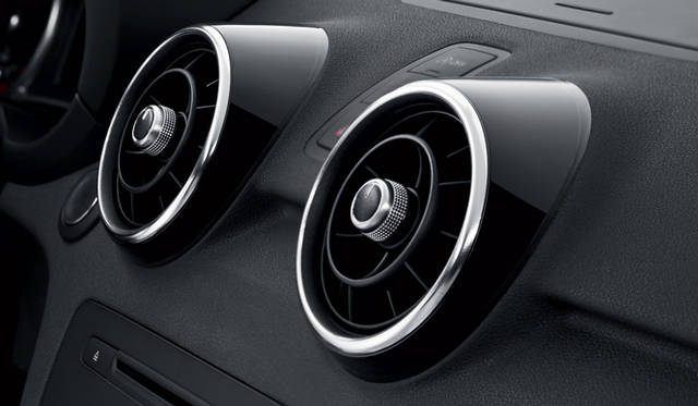 <strong>Audi A1｜アウディ A1</strong>