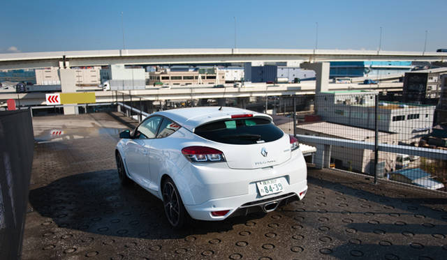 <strong>RENAULT MEGANE RENAULT SPORT｜ルノー メガーヌ ルノー スポール</strong>