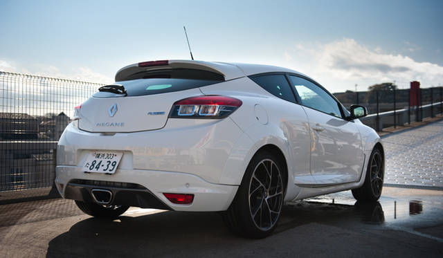 <strong>RENAULT MEGANE RENAULT SPORT｜ルノー メガーヌ ルノー スポール</strong>