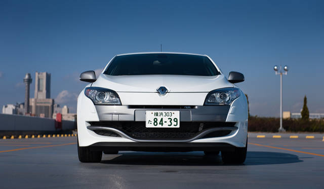 <strong>RENAULT MEGANE RENAULT SPORT｜ルノー メガーヌ ルノー スポール</strong>