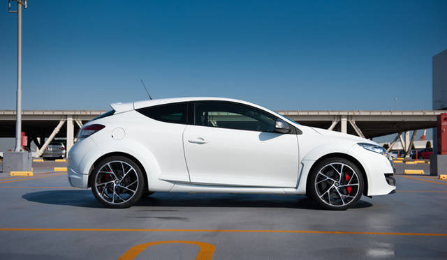 <strong>RENAULT MEGANE RENAULT SPORT｜ルノー メガーヌ ルノー スポール</strong>