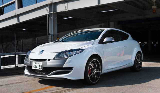 <strong>RENAULT MEGANE RENAULT SPORT｜ルノー メガーヌ ルノー スポール</strong>