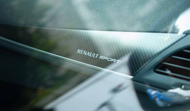 <strong>RENAULT MEGANE RENAULT SPORT｜ルノー メガーヌ ルノー スポール</strong>