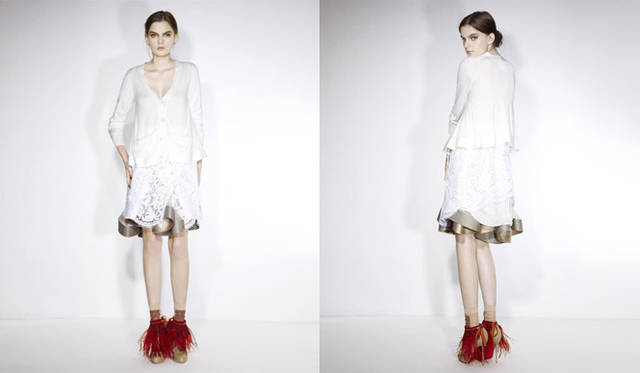 <strong>SACAI｜サカイ</strong>　2011年春夏コレクションより。