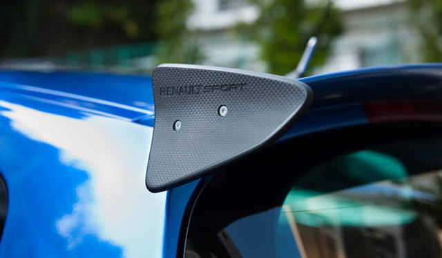 <strong>RENAULT LUTECIA RENAULT SPORT｜ルノー ルーテシア ルノー スポール</strong>