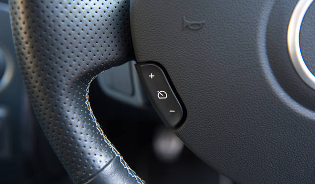 <strong>RENAULT LUTECIA RENAULT SPORT｜ルノー ルーテシア ルノー スポール</strong>