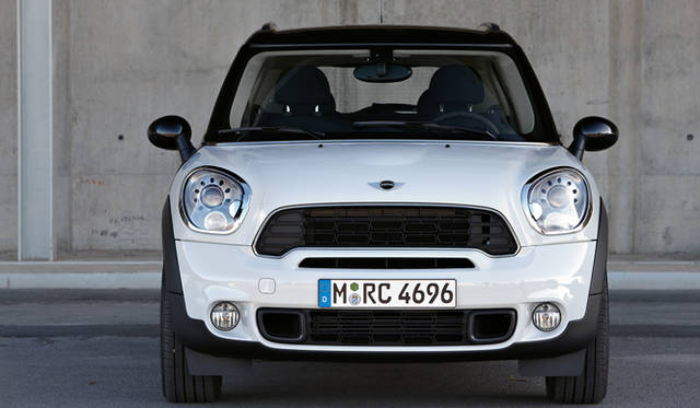 <strong>MINI CROSSOVER Cooper S ALL 4｜ミニ クロスオーバー クーパーS ALL 4</strong>