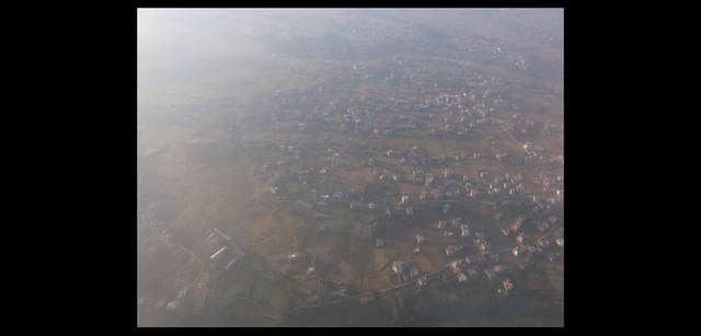 <strong>石川直樹×リコーGXR</strong>　カトマンズ盆地を上空から収める