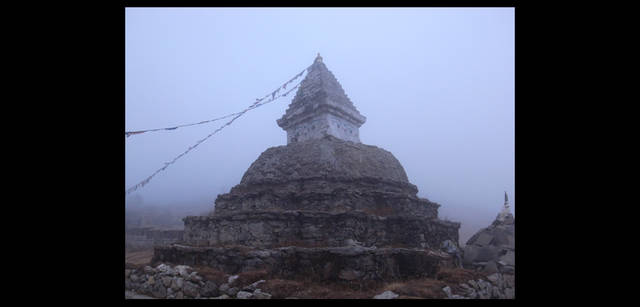 <strong>石川直樹×リコーGXR</strong>　シェルパ族が祈りをささげるチベット仏教の仏塔