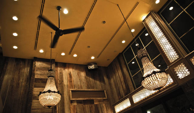 佐々木進氏（JUN代表取締役社長）×鈴木正文氏（ENGINE編集長）スペシャル対談　『アダム エ ロペ ビオトープ』4Fにあるカフェ＆レストラン「アーヴィング プレイス」