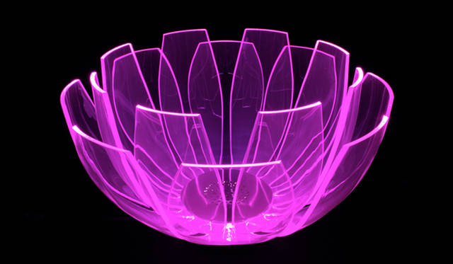 <strong>airLUCE｜エアルーチェ</strong>　「Lotus Flower」の「浮花」19万円。チェリー。