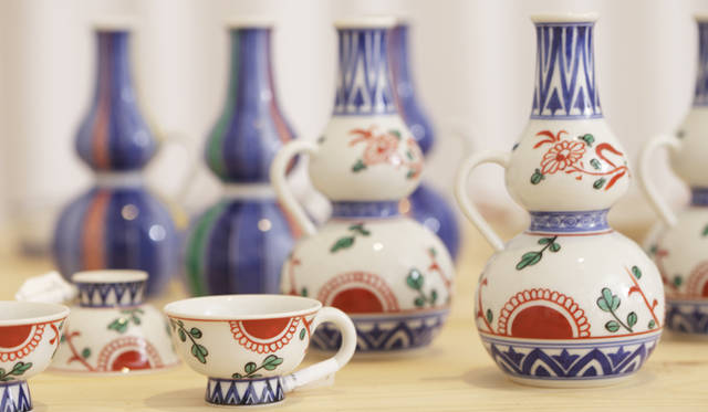 <strong>上出長右衛門窯×丸若屋対談</strong>