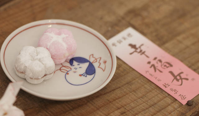 <strong>上出長右衛門窯×丸若屋対談</strong>