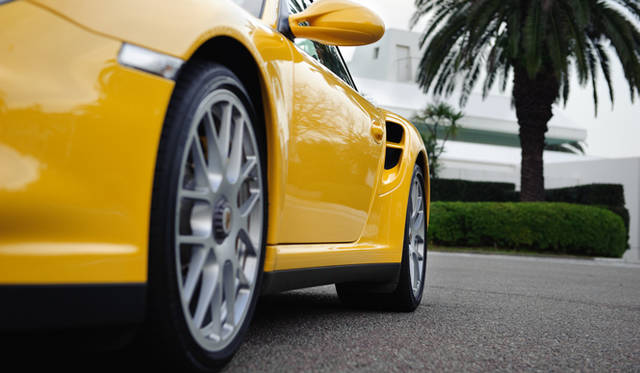 <strong>PORSCHE 911 turbo S｜ポルシェ 911 ターボ S</strong>