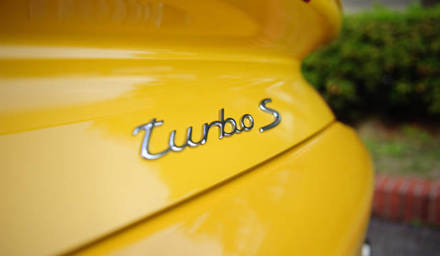 <strong>PORSCHE 911 turbo S｜ポルシェ 911 ターボ S</strong>