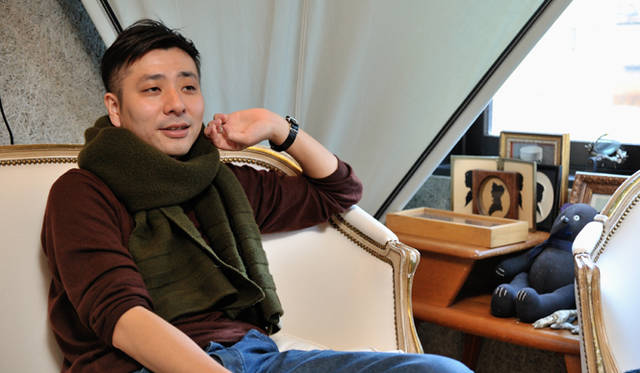 <strong>伊藤嶺香×尾花大輔｜対談</strong>　「きっとこれから、デザインっていうお仕事だけじゃなくて、ありとあらゆることをされると思いますよ」（伊藤さん）、「でも、僕自身そんなに器用じゃないんですよね」（尾花さん）