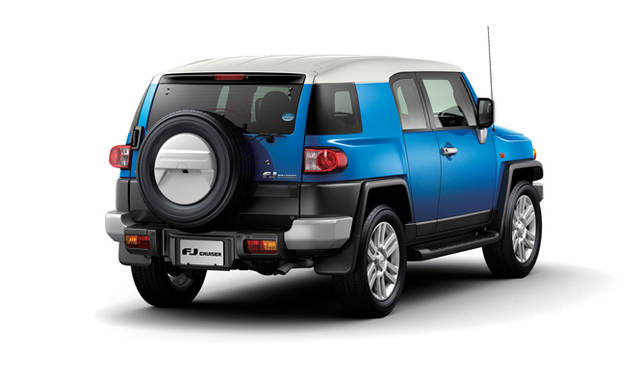<strong>TOYOTA FJ CRUISER｜トヨタ FJクルーザー</strong>　“カラーパッケージ” (ツートーン ブルー) 