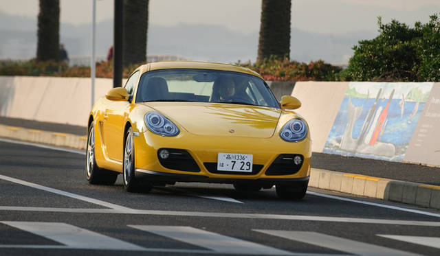 <strong>PORSCHE Cayman｜ポルシェ ケイマン</strong>