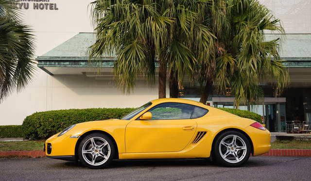 <strong>PORSCHE Cayman｜ポルシェ ケイマン</strong>