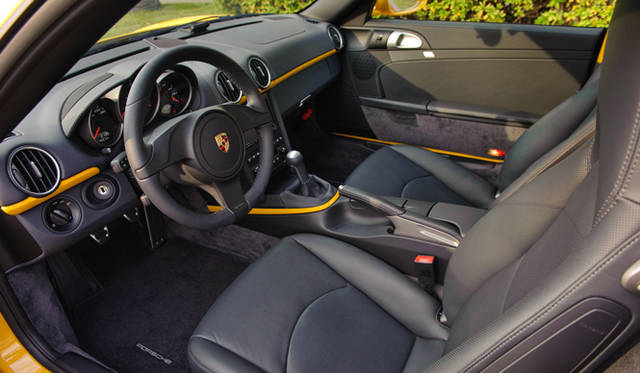 <strong>PORSCHE Cayman｜ポルシェ ケイマン</strong>