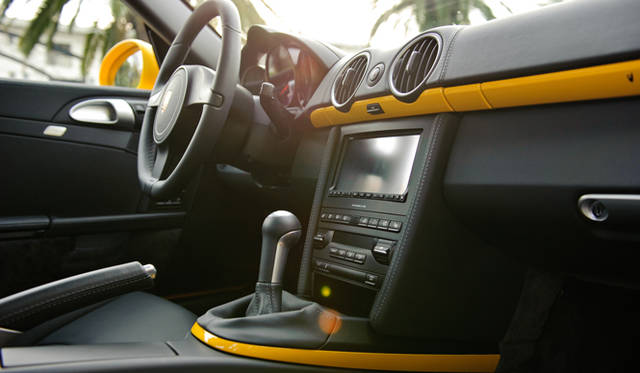 <strong>PORSCHE Cayman｜ポルシェ ケイマン</strong>