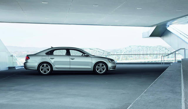 <strong>Volkswagen Passat｜フォルクスワーゲン パサート</strong>