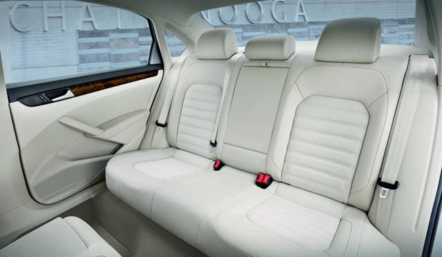 <strong>Volkswagen Passat｜フォルクスワーゲン パサート</strong>