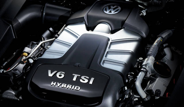 <strong>Volkswagen Touareg｜フォルクスワーゲン トゥアレグ</strong>　Hybrid｜3.0L V6 TSIエンジン