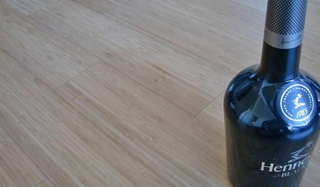 <strong>マシュー・ワォルドマン｜My Favorite Things in 2010</strong>　Drink<br />「Hennesy BLACK」 には、ここ数年本当にお世話になっている。僕のスペシャルレシピで、サイドカーをよくつくる。