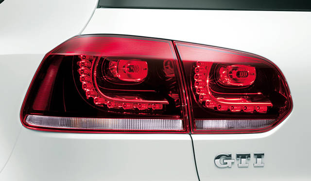 <strong>Volkswagen Golf GTI adidas｜フォルクスワーゲン ゴルフ GTI アディダス</strong>　LEDテールランプ