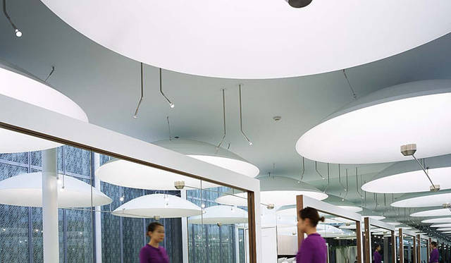 <strong>特集｜OPENERS的ニッポンの女性建築家　永山祐子</strong>　afloat-f（2002年）