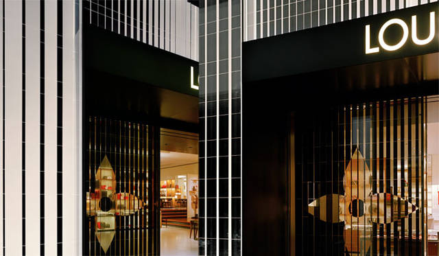 <strong>特集｜OPENERS的ニッポンの女性建築家　永山祐子</strong>　LOUIS VUITTON 京都大丸店（2004年）