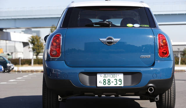 <strong>MINI COOPER CROSSOVER｜ミニ クーパー クロスオーバー</strong>