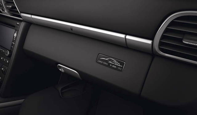 <strong>PORSCHE 911 Black Edition｜ポルシェ 911 ブラックエディション</strong>