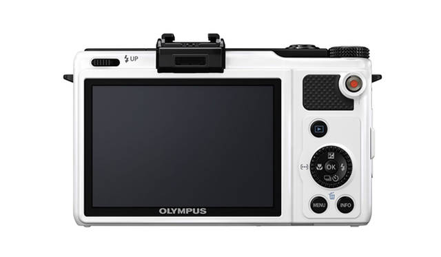 <strong>オリンパス｜OLYMPUS XZ-1</strong>
