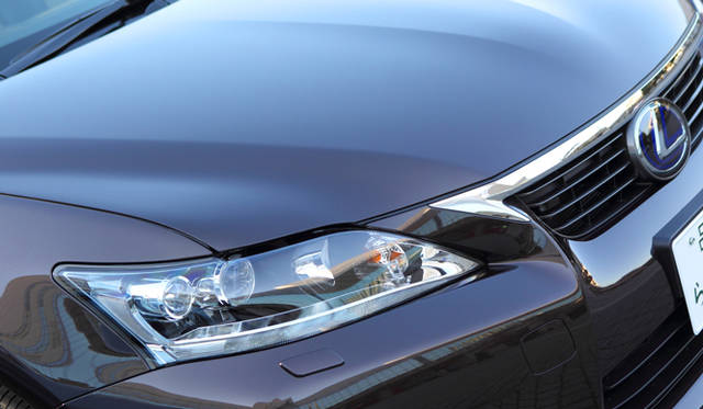 <strong>LEXUS CT200h｜レクサス CT200h</strong>