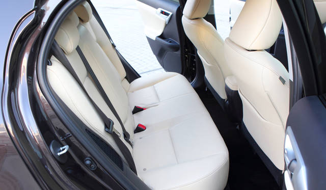 <strong>LEXUS CT200h｜レクサス CT200h</strong>