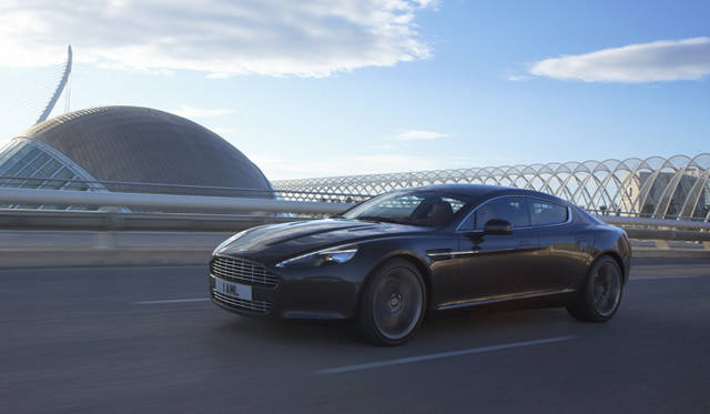 <strong>ASTON MARTIN RAPIDE Quantum Silver｜アストンマーティン ラピード クウォンタム シルバー</strong>