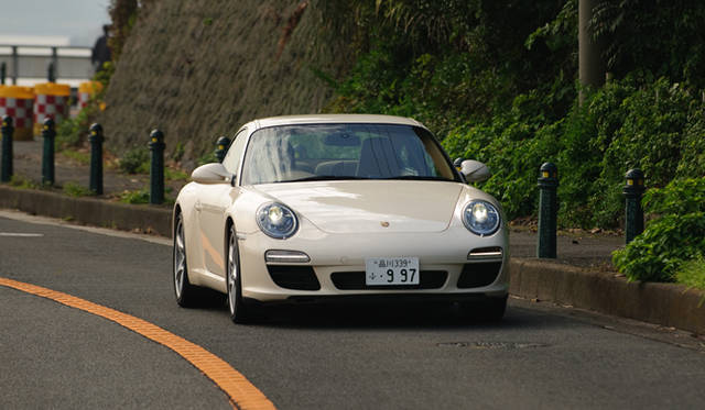 <strong>PORSCHE 911 Carrera｜ポルシェ 911 カレラ</strong>