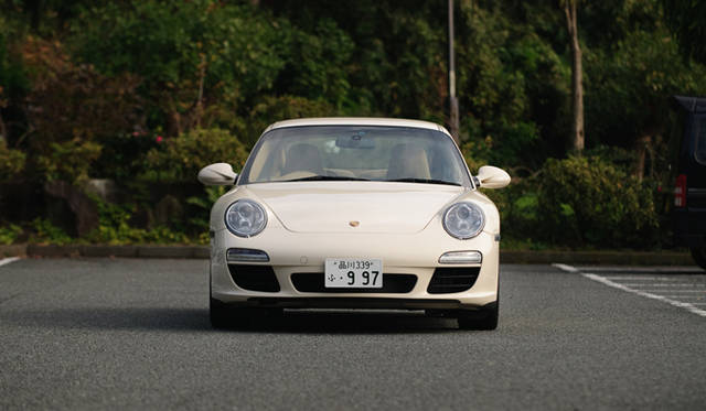 <strong>PORSCHE 911 Carrera｜ポルシェ 911 カレラ</strong>