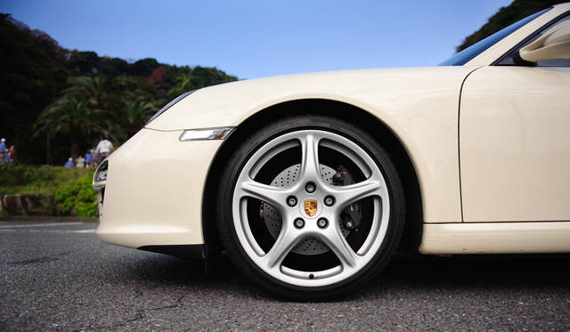 <strong>PORSCHE 911 Carrera｜ポルシェ 911 カレラ</strong>