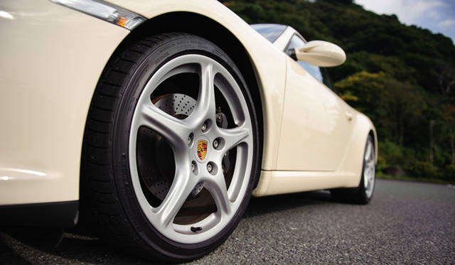 <strong>PORSCHE 911 Carrera｜ポルシェ 911 カレラ</strong>