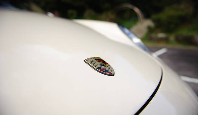 <strong>PORSCHE 911 Carrera｜ポルシェ 911 カレラ</strong>