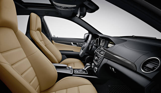 <strong>Mercedes-Benz C63 AMG｜メルセデス・ベンツC 63 AMG</strong>