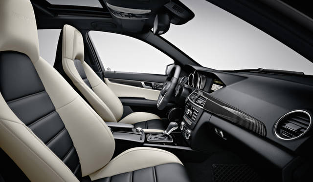 <strong>Mercedes-Benz C63 AMG｜メルセデス・ベンツC 63 AMG</strong>