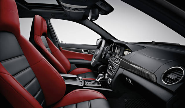 <strong>Mercedes-Benz C63 AMG｜メルセデス・ベンツC 63 AMG</strong>