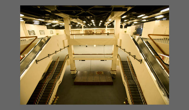 <strong>田中凜太郎</strong>｜古着イベント「インスピレーション 2011」開催　『クイーンメリー号』　Top Level