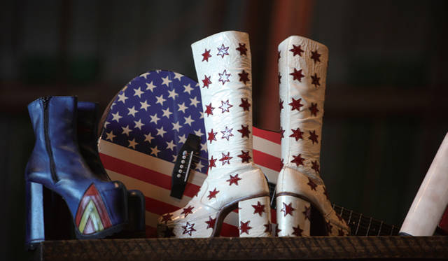 <strong>田中凜太郎</strong>｜古着イベント「インスピレーション 2011」開催　地下2階のヴィンテージフロアでは世界中から集まった古着ディーラーがブースを設営し、レアなヴィンテージアイテムを豊富に展示販売。