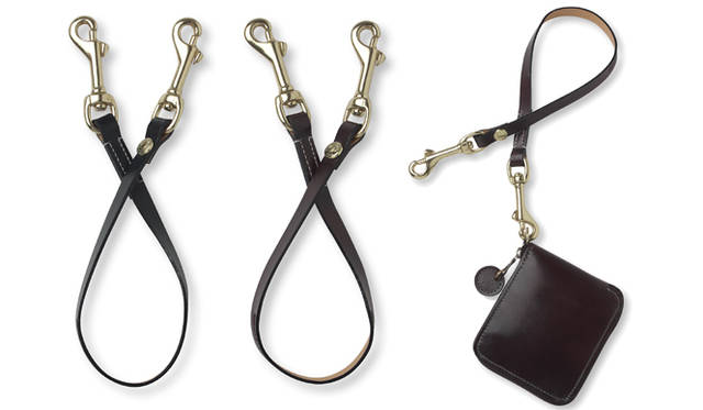 　ヒップポケットにお財布を入れがちな男性のために。　ウォレットコード 6930円、ジップアラウンドウォレット 3万5700円