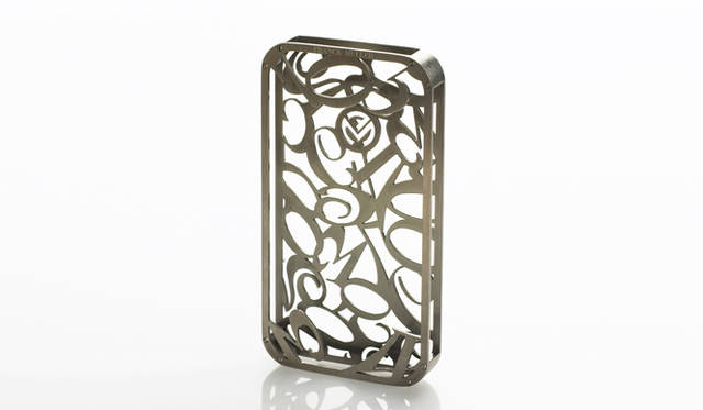 <strong>フランク・ミュラー｜Franck Muller｜iPhone 4ケース</strong>　無垢（チタンカラー）・シャーリングモデル（P） ©FRANCK MULLER JAPAN
